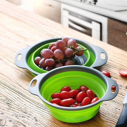 Passoire-pliable-avec-raisins-et-tomates