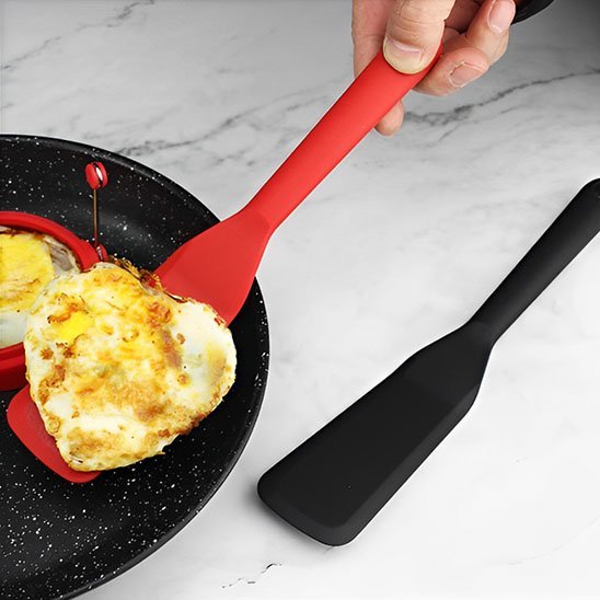 Spatule en silicone | La Racleuse - morad bya lmcuisiner momobya2171
