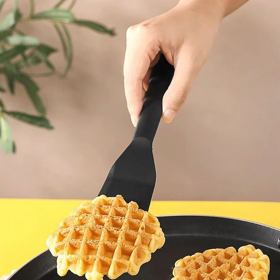 Spatule en silicone | La Racleuse - morad bya lmcuisiner momobya2171