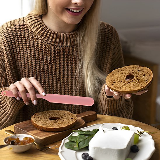 Spatule-en-silicone-linea-avec-fromage