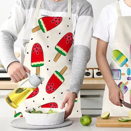 personne-portant-tablier-blan-avec-motifs-glaces-a-leau-a-la-pasteque